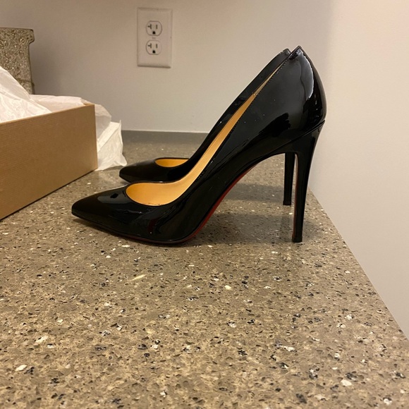 Size 41 Pigalle 100 Patent - Picture 4 of 6